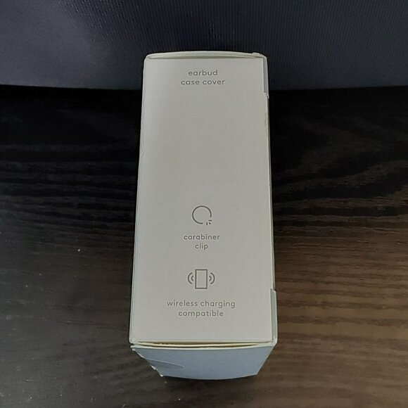 Apple AirPods 3rd Generation Silicone Case with Clip | Heyday | Red - Picture 2 of 8